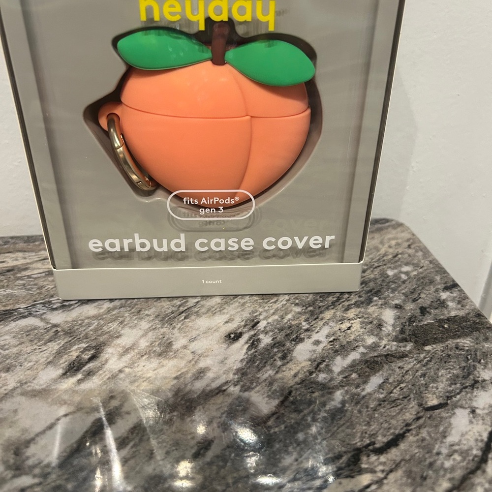 Heyday Peach Earbud Case with Clip Fits AirPods Gen3